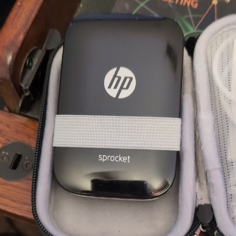 HP Sprocket Mobile Printer - Glossy Black